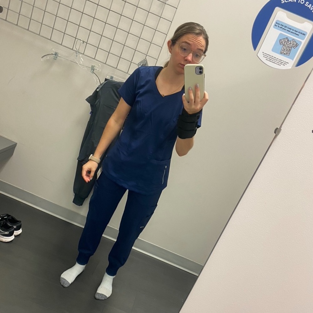 Grey's Anatomy XS Scrub Set!